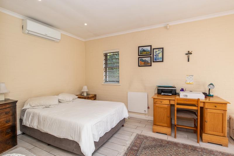 To Let 3 Bedroom Property for Rent in Constantia Western Cape